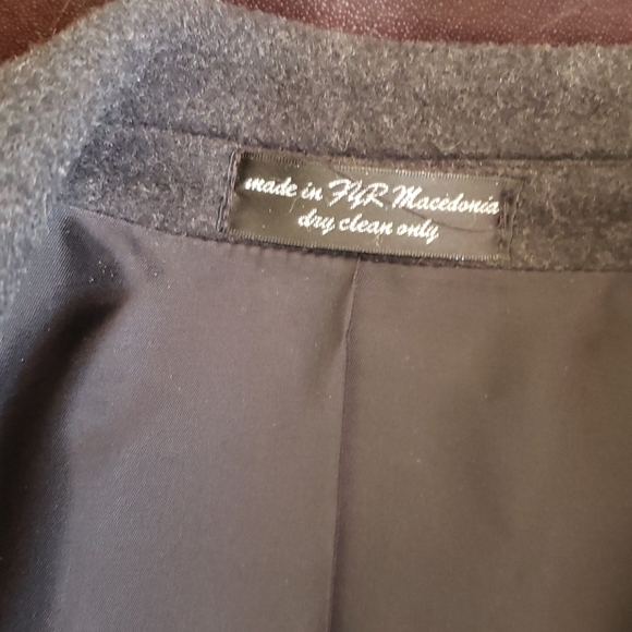 Cashmere wool blend trench coat. - Picture 4 of 5